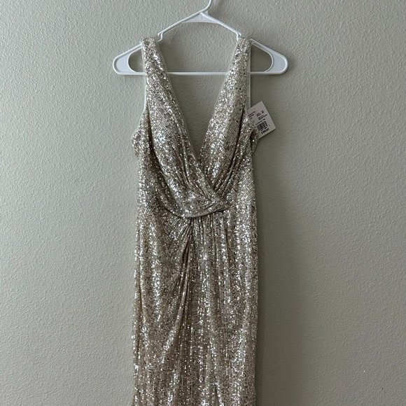 David's Bridal Dresses & Skirts - David's Bridal Exclusive- Allover Sequin Pleated V-Neck Gown with Slit  Size 6